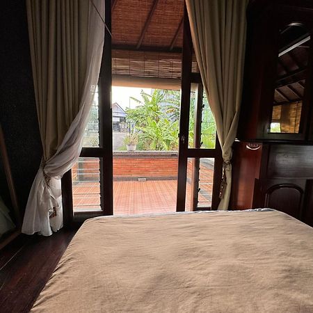 Giri Hill Homestay 누사두아 외부 사진