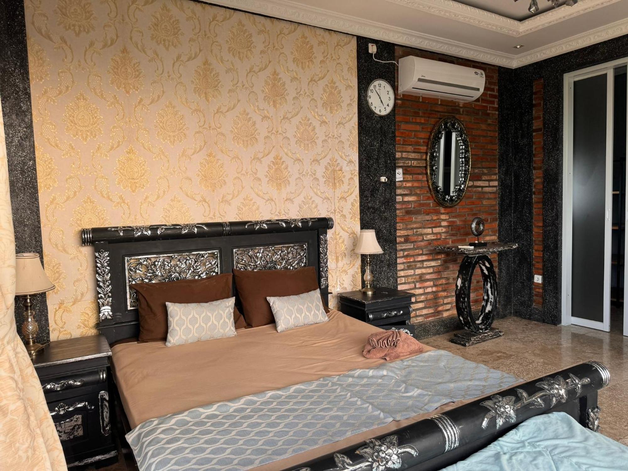 Giri Hill Homestay 누사두아 외부 사진